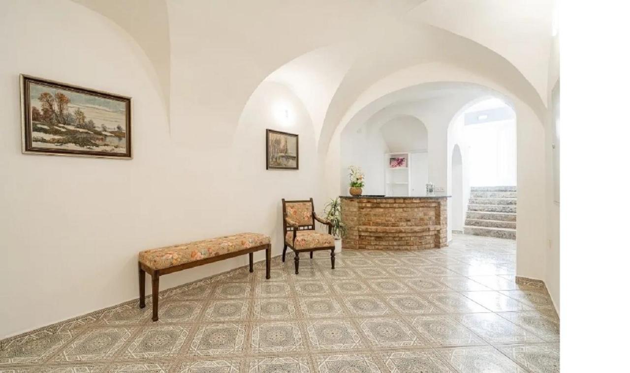 Penzion Kardinal Mikulov Bagian luar foto